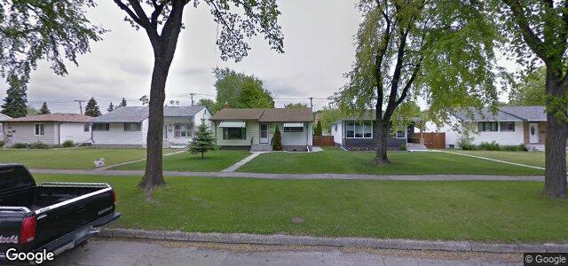 Larawan ng 369 Burrin Avenue sa Winnipeg, Manitoba
