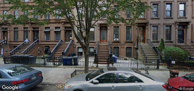 Larawan ng 374 Jefferson Avenue sa Winnipeg, Manitoba