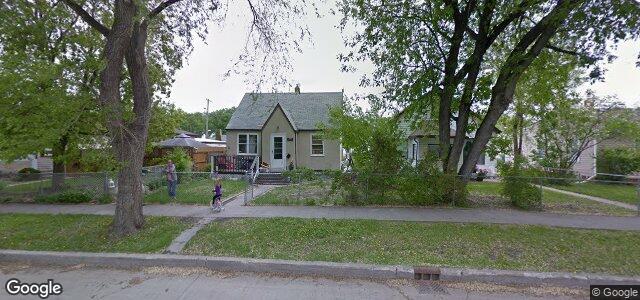 Photo of 377 Kilbride Avenue in Winnipeg, Manitoba