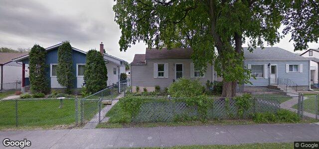 Larawan ng 382 Kilbride Avenue sa Winnipeg, Manitoba