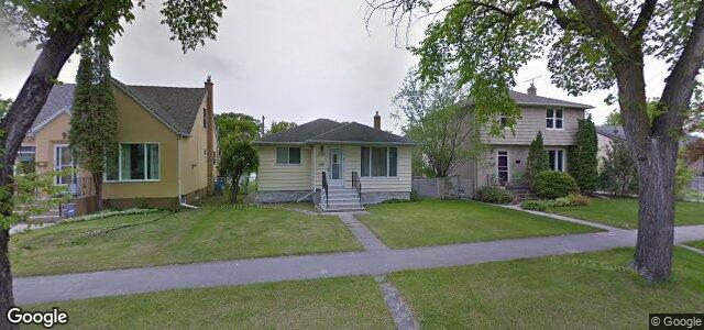 Larawan ng 384 Enniskillen Avenue sa Winnipeg, Manitoba