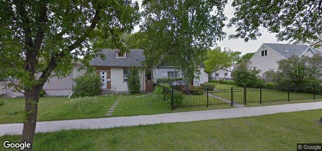 Larawan ng 384 Seven Oaks Avenue sa Winnipeg, Manitoba