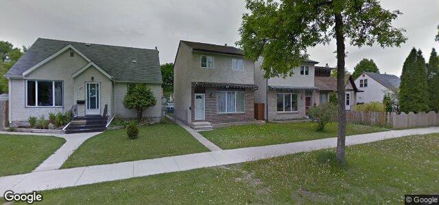 Larawan ng 390 Seven Oaks Avenue sa Winnipeg, Manitoba