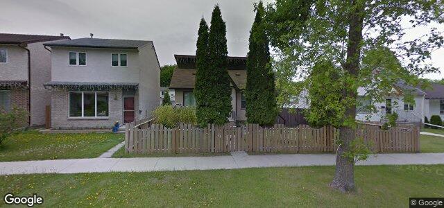 Larawan ng 396 Seven Oaks Avenue sa Winnipeg, Manitoba