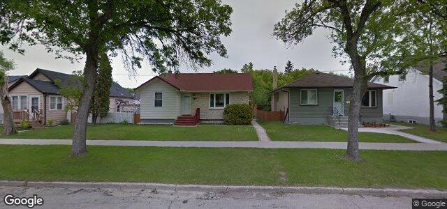 Larawan ng 397 Seven Oaks Avenue sa Winnipeg, Manitoba