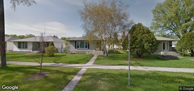 Larawan ng 402 Semple Avenue sa Winnipeg, Manitoba