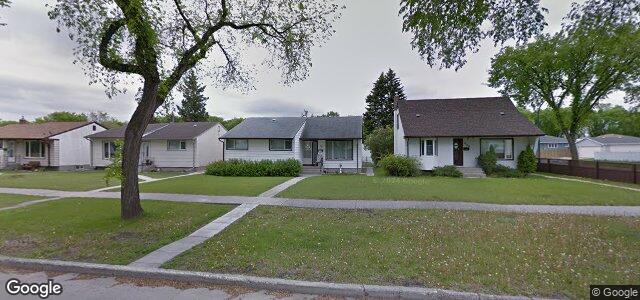 Larawan ng 404 Burrin Avenue sa Winnipeg, Manitoba