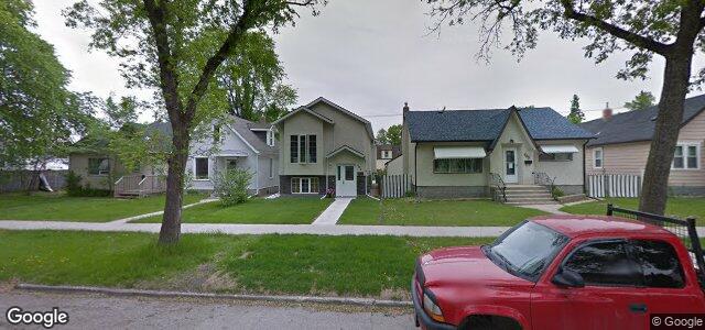 Larawan ng 407 Seven Oaks Avenue sa Winnipeg, Manitoba
