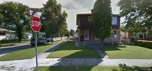 Larawan ng 412 Kilbride Avenue sa Winnipeg, Manitoba