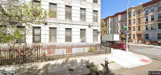 Larawan ng 413 Jefferson Avenue sa Winnipeg, Manitoba