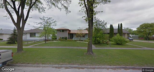 Larawan ng 417 Burrin Avenue sa Winnipeg, Manitoba