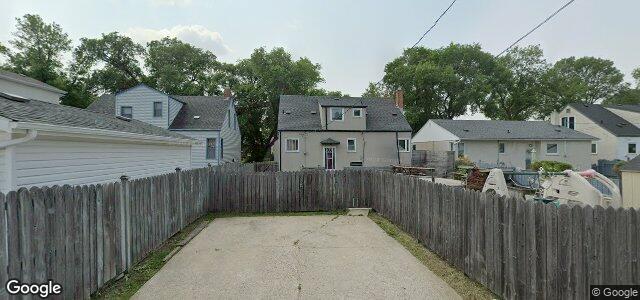 Larawan ng 419 Seven Oaks Avenue sa Winnipeg, Manitoba