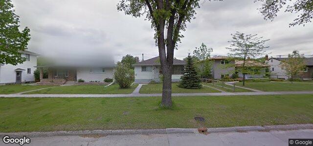 Larawan ng 421 Burrin Avenue sa Winnipeg, Manitoba