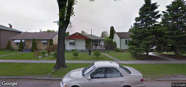 Larawan ng 421 Enniskillen Avenue sa Winnipeg, Manitoba