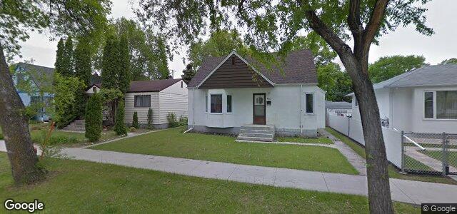 Larawan ng 422 Seven Oaks Avenue sa Winnipeg, Manitoba