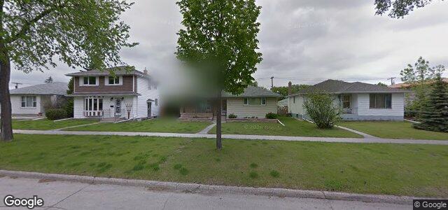 Larawan ng 425 Burrin Avenue sa Winnipeg, Manitoba