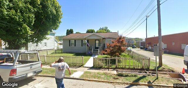 Larawan ng 425 Jefferson Avenue sa Winnipeg, Manitoba