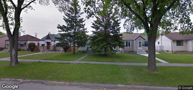 Photo of 435 Rupertsland Avenue in Winnipeg, Manitoba