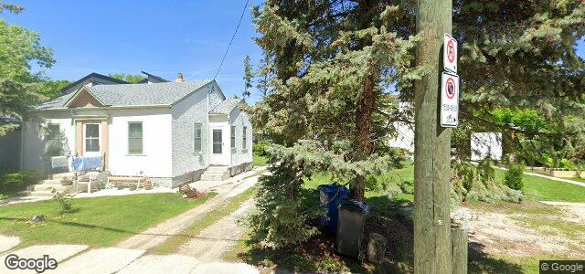 Larawan ng 453 Carruthers Avenue sa Winnipeg, Manitoba