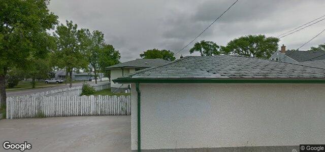 Photo of 462 Burrin Avenue in Winnipeg, Manitoba