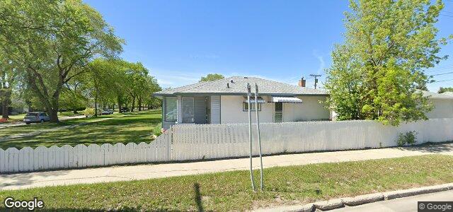 Larawan ng 469 Burrin Avenue sa Winnipeg, Manitoba