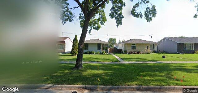 Photo of 485 Burrin Avenue in Winnipeg, Manitoba