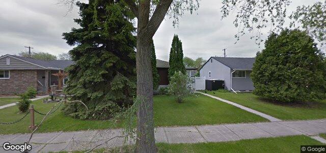 Larawan ng 486 Kilbride Avenue sa Winnipeg, Manitoba