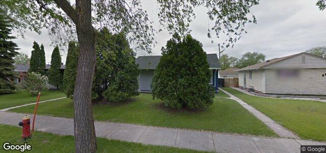 Larawan ng 490 Kilbride Avenue sa Winnipeg, Manitoba