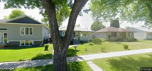Larawan ng 498 Seven Oaks Avenue sa Winnipeg, Manitoba