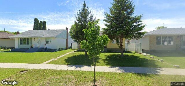 Larawan ng 510 Seven Oaks Avenue sa Winnipeg, Manitoba