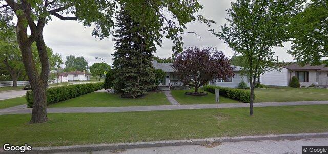 Photo of 515 Semple Avenue in Winnipeg, Manitoba