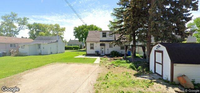 Larawan ng 521 Seven Oaks Avenue sa Winnipeg, Manitoba