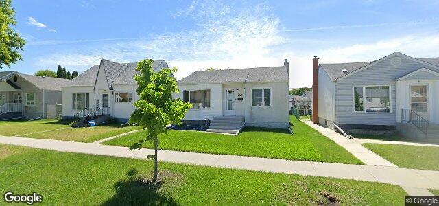 Larawan ng 526 Seven Oaks Avenue sa Winnipeg, Manitoba