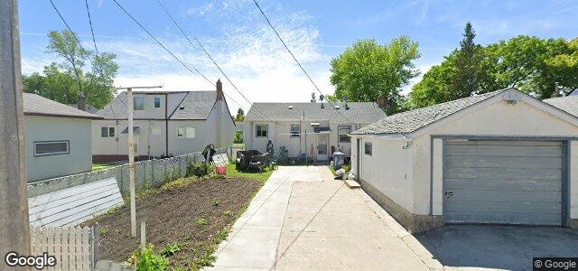 Larawan ng 533 Seven Oaks Avenue sa Winnipeg, Manitoba