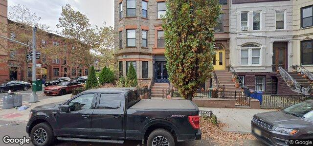 Larawan ng 568 Jefferson Avenue sa Winnipeg, Manitoba