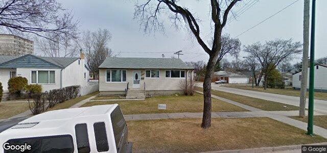 Larawan ng 579 Seven Oaks Avenue sa Winnipeg, Manitoba