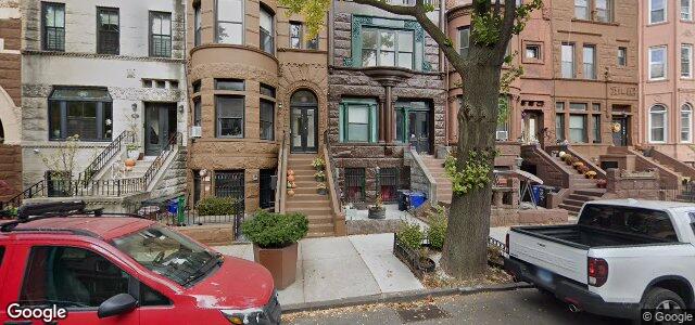 Larawan ng 581 Jefferson Avenue sa Winnipeg, Manitoba