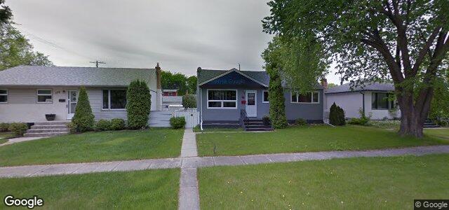 Larawan ng 582 Seven Oaks Avenue sa Winnipeg, Manitoba