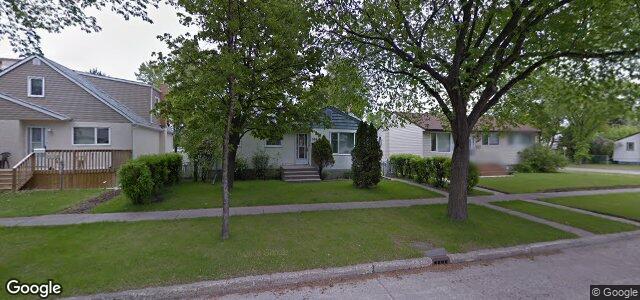 Larawan ng 583 Seven Oaks Avenue sa Winnipeg, Manitoba