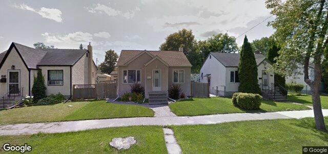 Photo of 608 Mcadam Avenue in Winnipeg, Manitoba