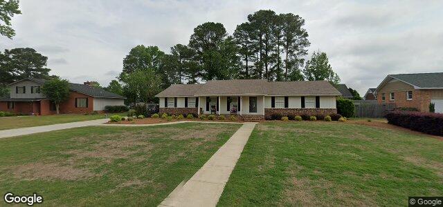 Larawan ng 401 Kensington Street sa Winnipeg, Manitoba