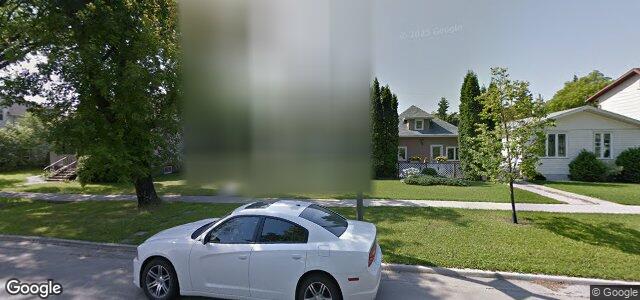 Larawan ng 120 Whittier Avenue E sa Winnipeg, Manitoba