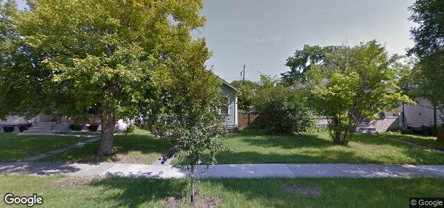 Larawan ng 127 Whittier Avenue E sa Winnipeg, Manitoba