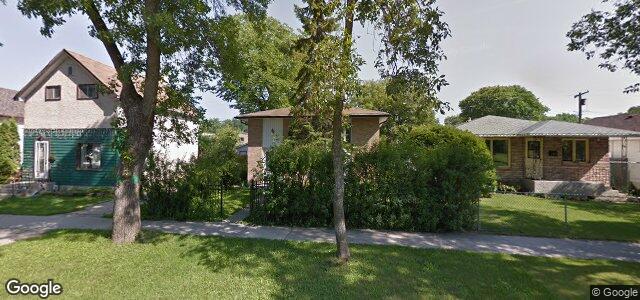 Larawan ng 135 Whittier Avenue E sa Winnipeg, Manitoba