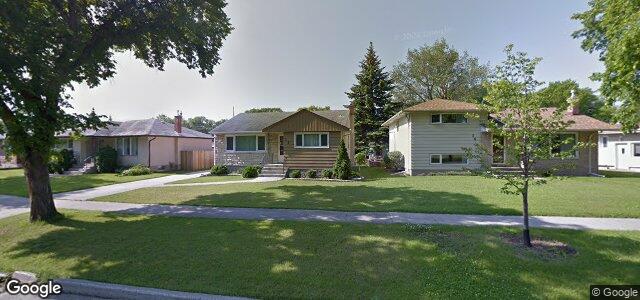 Larawan ng 15 Kern Drive sa Winnipeg, Manitoba