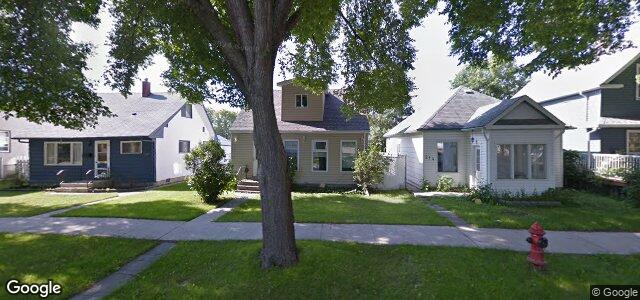 Photo of 216 Victoria Avenue E in Winnipeg, Manitoba