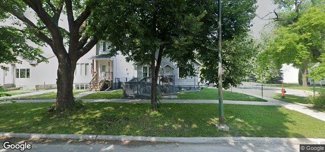Larawan ng 325 Yale Avenue E sa Winnipeg, Manitoba