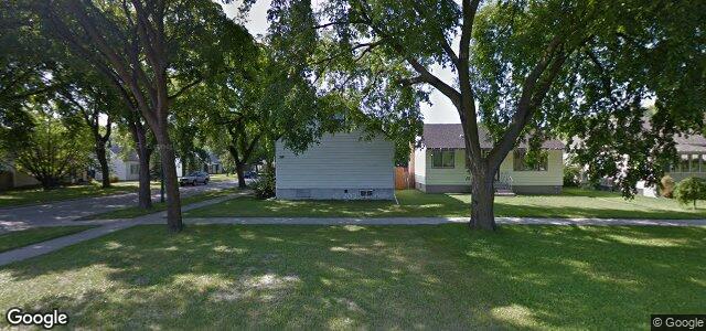 Larawan ng 326 Ravelston Avenue E sa Winnipeg, Manitoba