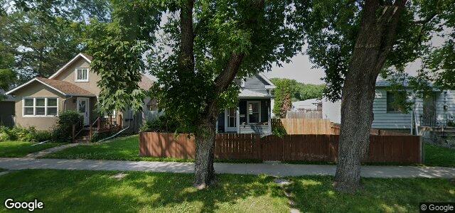 Larawan ng 407 Whittier Avenue E sa Winnipeg, Manitoba