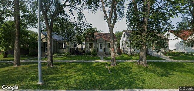 Larawan ng 411 Regent Avenue E sa Winnipeg, Manitoba